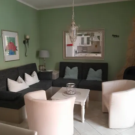 Mehlhorn Apartman Orosei